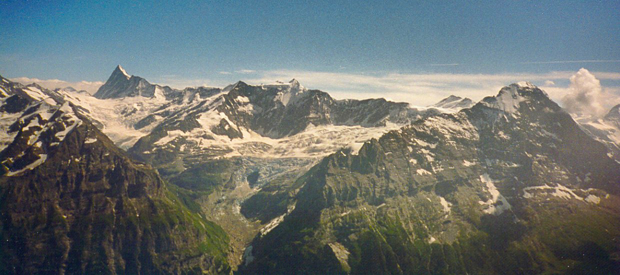 Fly-Parapente/Vols/Grindelwald/1b eiger3.jpg